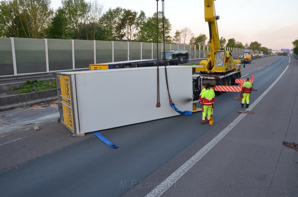 VU LKW umgestuerzt A 3 Rich Oberhausen Hoehe AS Koeln Koenigsforst P021.JPG - Miklos Laubert